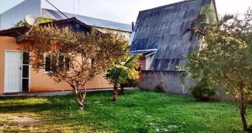 Casa com 3 quartos à venda na Rua Coral, 69, Campeche, Florianópolis