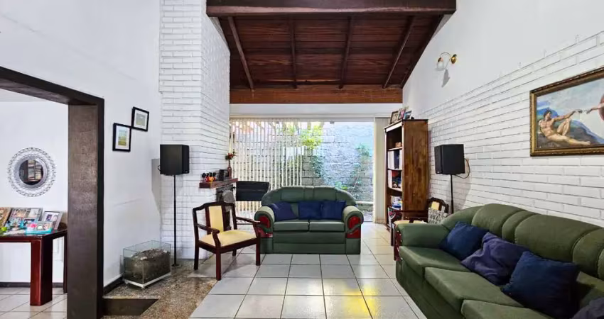 Casa com 3 quartos à venda na Rua Andreza Pinheiro Gonçalves da Silva, 97, Carvoeira, Florianópolis
