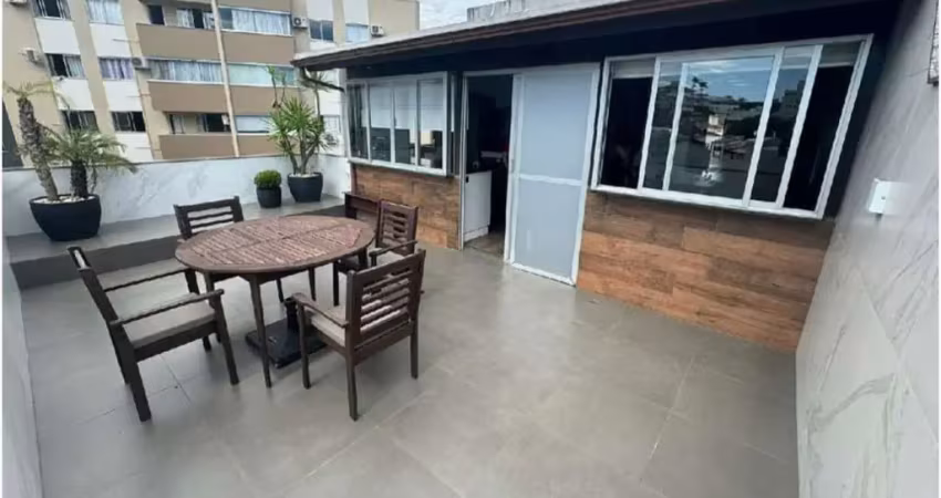 Cobertura com 3 quartos para alugar na Rua Capitão Romualdo de Barros, 776, Carvoeira, Florianópolis