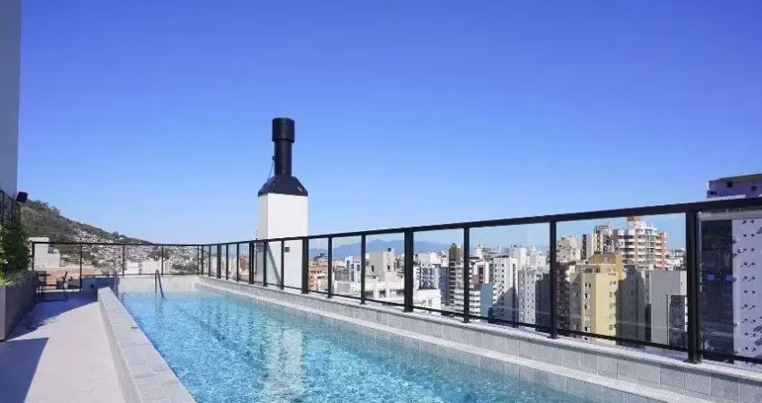Loft com 1 quarto para alugar na Rua Ângelo La Porta, 158, Centro, Florianópolis