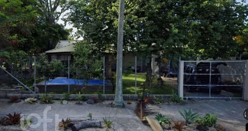 Casa com 3 quartos à venda na Avenida das Palmeiras, 1124, Daniela, Florianópolis