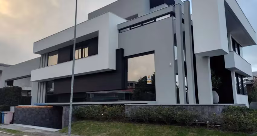 Casa em condomínio fechado com 6 quartos para alugar na Avenida dos Búzios, 2965, Jurerê Internacional, Florianópolis