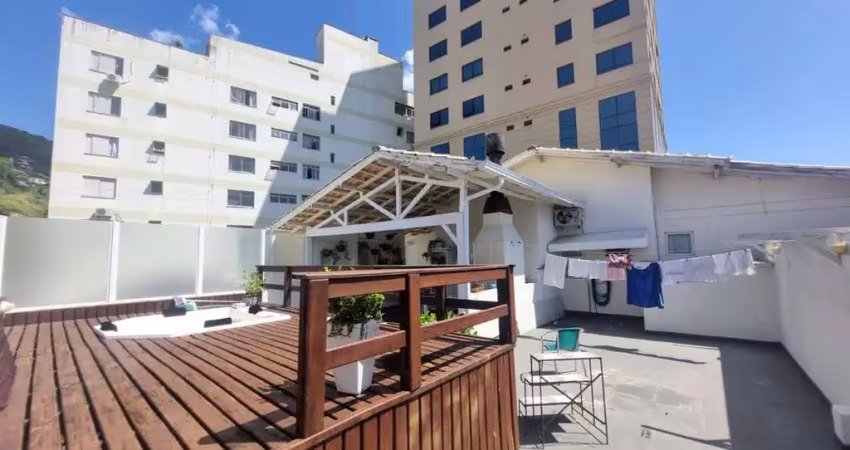 Apartamento com 2 quartos para alugar na Rua Júlio Moura, 38, Centro, Florianópolis