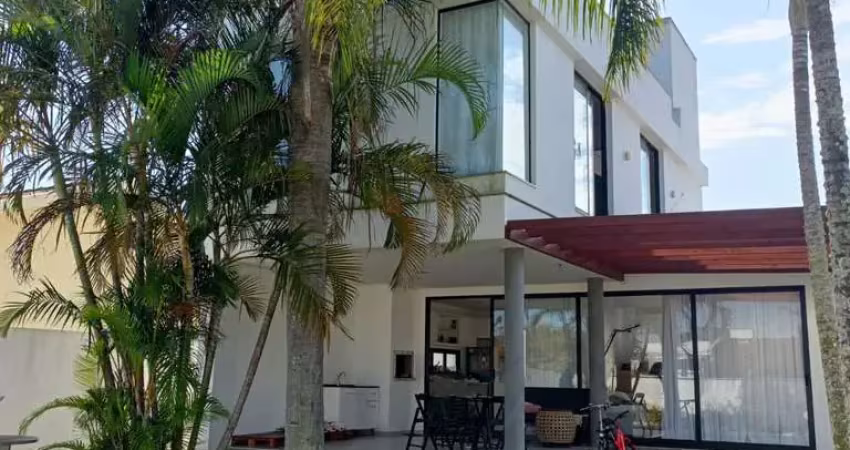 Casa com 3 quartos à venda na das Paineiras, 1026, Daniela, Florianópolis