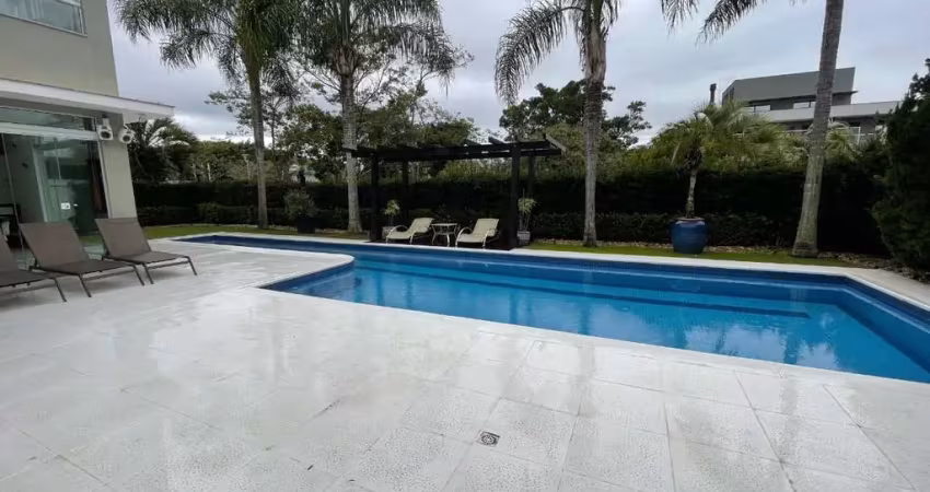 Casa com 7 quartos para alugar na Largo dos Acarais, 170, Jurerê Internacional, Florianópolis
