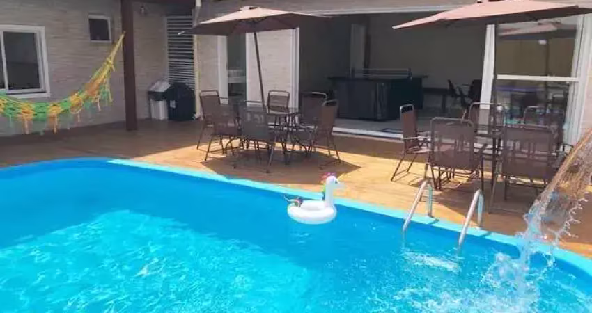 Casa com 4 quartos para alugar na Rua Recanto das Gaivotas, 500, Rio Tavares, Florianópolis
