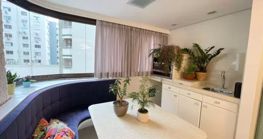 Apartamento com 3 quartos para alugar na Rua Almirante Lamego, 910, Centro, Florianópolis