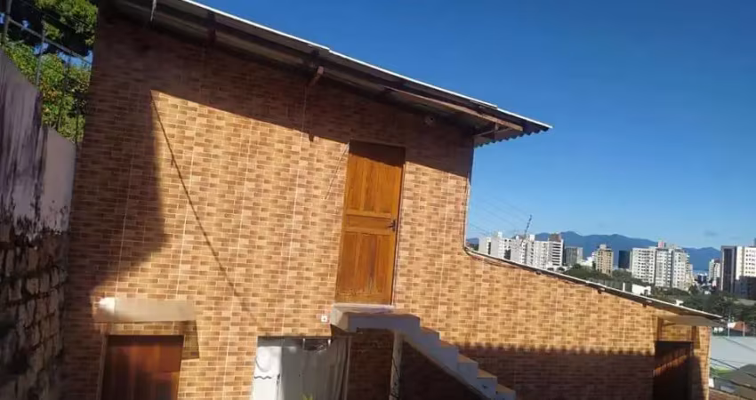 Casa com 10 quartos à venda na Rua Monsenhor Topp, 295, Centro, Florianópolis