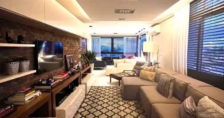 Apartamento com 4 quartos à venda na Avenida Jornalista Rubens de Arruda Ramos, 1226, Centro, Florianópolis