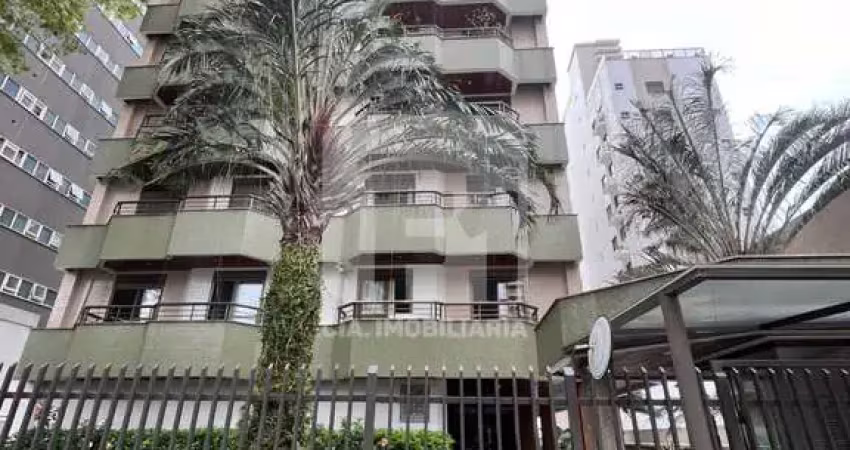 Apartamento com 3 quartos para alugar na Rua Santo Inácio de Loyola, 124, Centro, Florianópolis