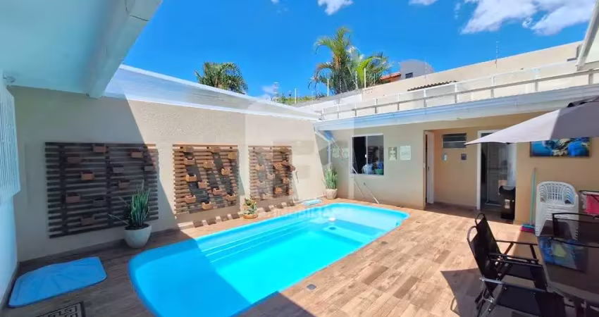 Casa com 3 quartos à venda na Rua Itamirim, 100, Itacorubi, Florianópolis