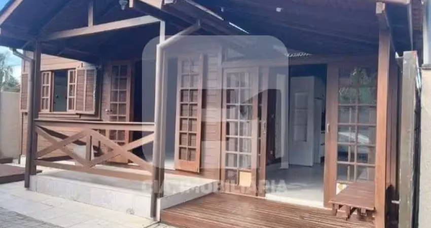 Casa com 3 quartos para alugar na Servidão Alfredo Manoel Vieira, 137, Morro das Pedras, Florianópolis