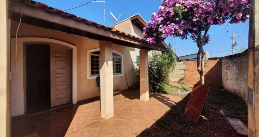 Imóvel com 2 casas no Jardim Conservani