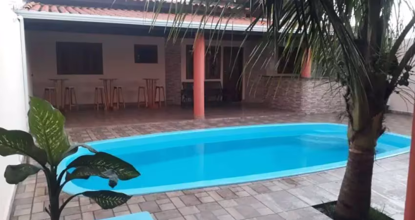 Casa com ampla área de lazer