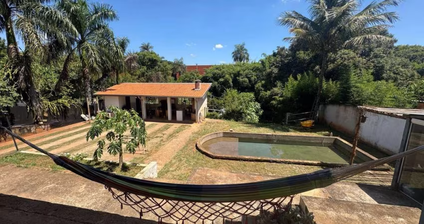 Chácara com 2.137 m² em Cosmópolis - SP