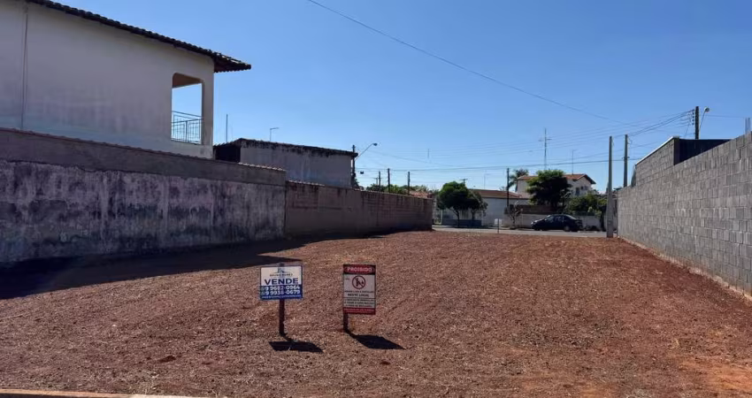Terreno Comercial e Residencial  405 m² região Central de Artur Nogueira/SP
