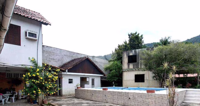Casa com 3 quartos à venda, 384 m² por R$ 850.000 - Vargem Pequena