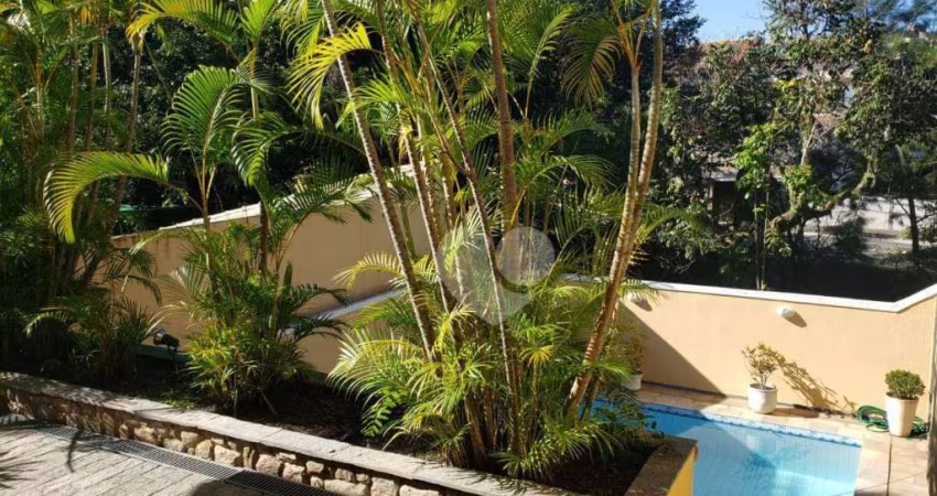 Linda casa de 4 quartos com piscina no Anil. Rio de Janeiro.