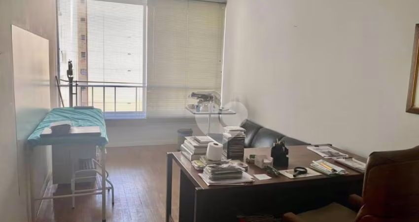 Sala com vaga à venda em Copacabana 40 m²