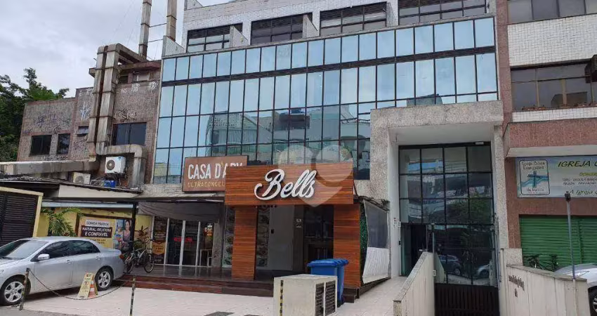 Sala comercial a venda em localização privilegiada no coração do recreio mobiliada