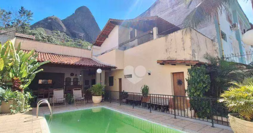 Casa com 6 dormitórios à venda, 574 m² por R$ 1.850.000,00 - Grajaú - Rio de Janeiro/RJ