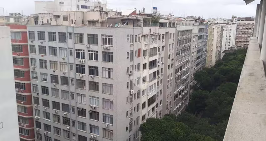 Cobertura linear com 2 quartos à venda por r$ 996.000 - copacabana - rio de janeiro/rj