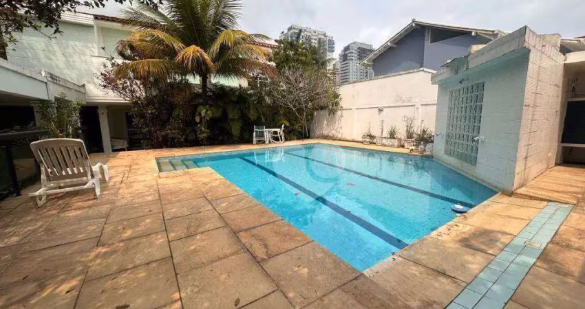Casa com 4 quartos no melhor ponto da barra da tijuca