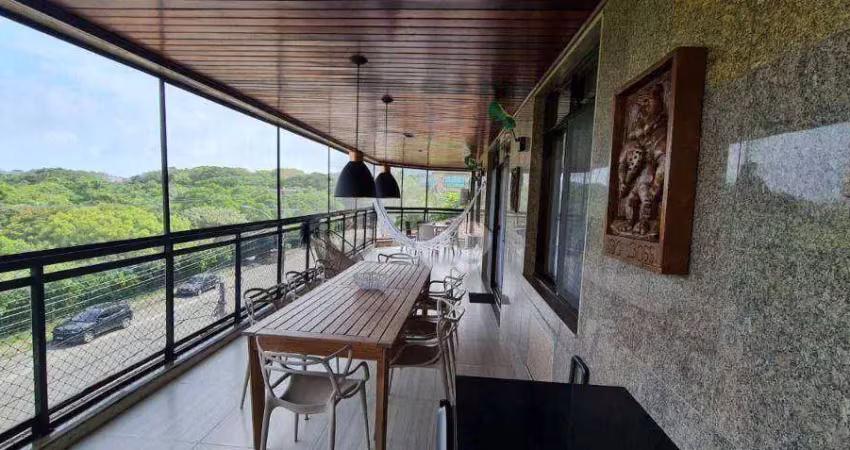 Lindo apartamento com 177 m² com vista indescritível , 3 quartos sendo 2 suítes, ampla sala para 3 ambientes, varandão, 2 vagas