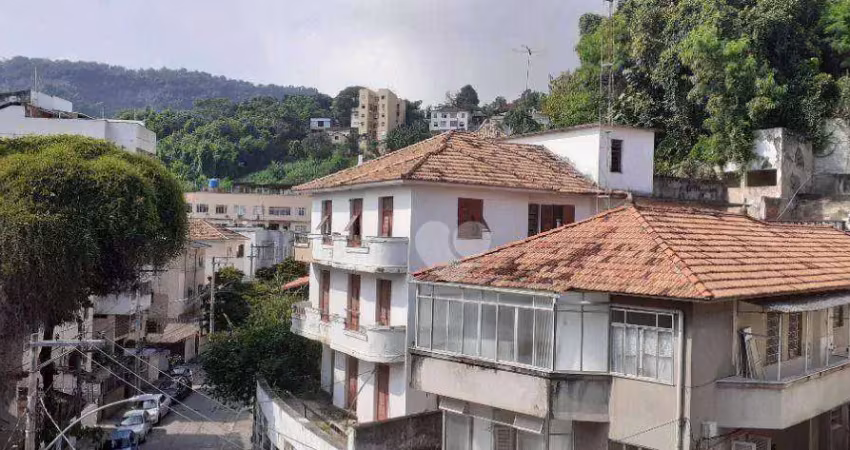 Santa teresa parte baixa, predio pequeno e charmoso, 1 quarto, 380 mil