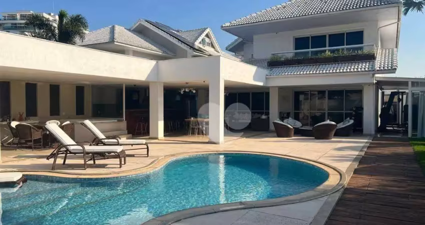 Casa com 6 quartos à venda, 800        m² por R$ 7.790.000 - Barra da Tijuca - Rio de Janeiro/RJ