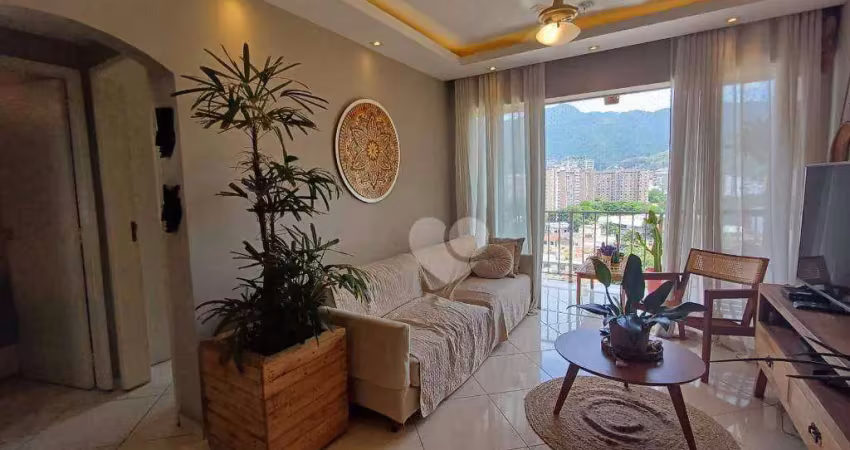 Apartamento com 2 quartos à venda, 74 m² por R$ 490.000