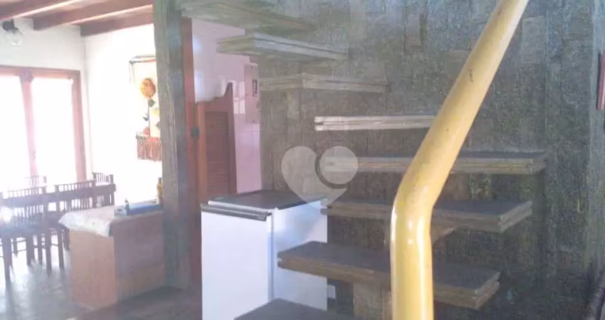 Casa com 4 quartos à venda, sendo 2 suítes 233 m² - garatucaia - angra dos reis/rj