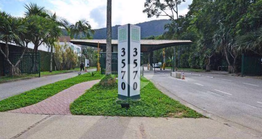 Terreno em Condomínio com churrasqueira