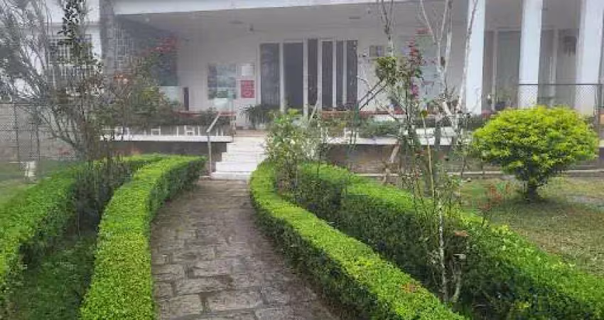 Casa com 6 dormitórios à venda, 806 m² por R$ 5.000.000,00 - Teresópolis - Teresópolis/RJ