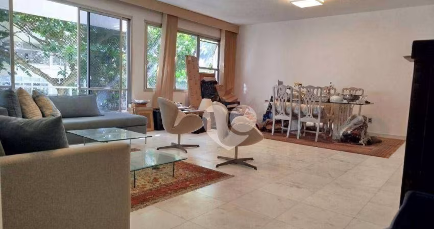 Apartamento 3 quartos, 2 vagas e  1 quadra da praia do  Leblon com 165m²