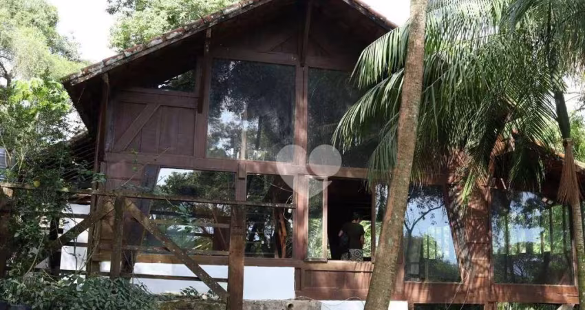 Casa com 3 quartos à venda, 2.000 m² de terreno e 800 m² de área construida por R$ 1.000.000 - Vargem Grande - Rio de Janeiro/RJ