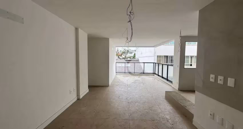 Jardim oceânico - apartamento 1º habitação/locação em prédio recém construído. próximo ao metrô e à praça do pomar. sol da manhã; barra da tijuca/rj.