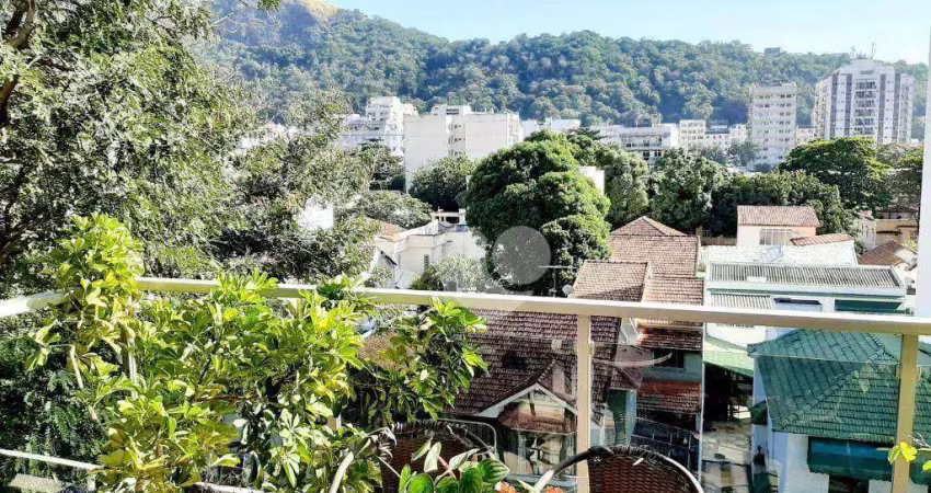 Apartamento a venda no grajaú, colado a praça edmundo rêgo, 04 quartos, 150 metros, 01 suite, área de serviço, varanda, lavabo, 02 vagas.