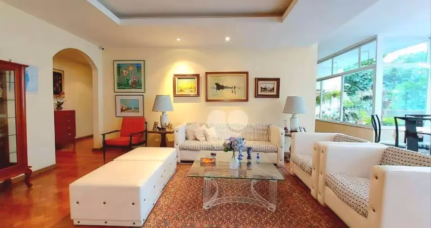 Apartamento a venda em copacabana 4 quartos com uma suíte
