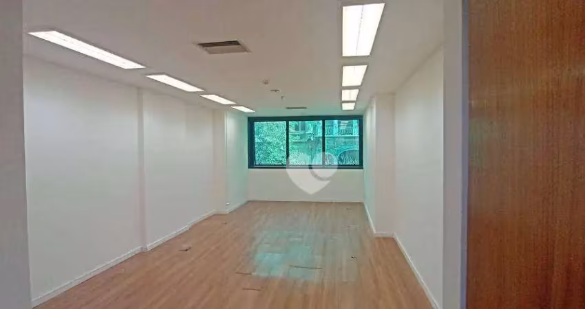 Excelente sala comercial. localização privilegiada no coração do centro da cidade.