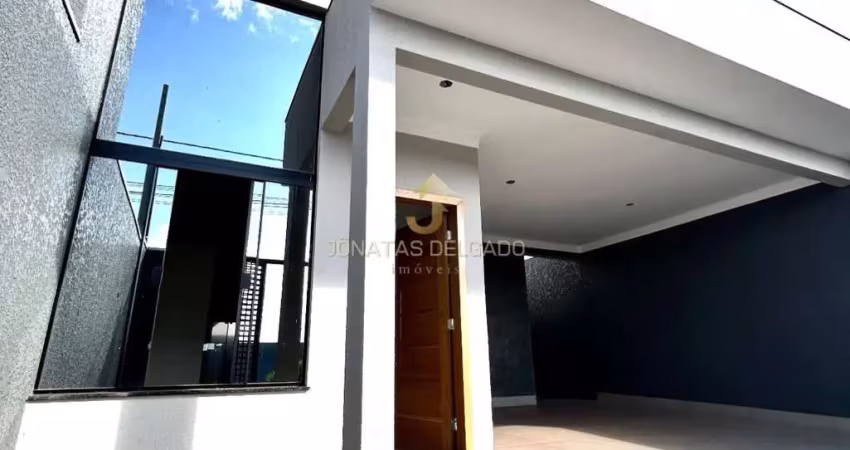 Casa à venda no bairro Jardim Araucária - Maringá/PR