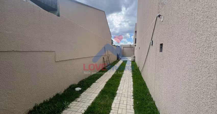 sobrados à venda no bairro Xaxim, em Curitiba.
