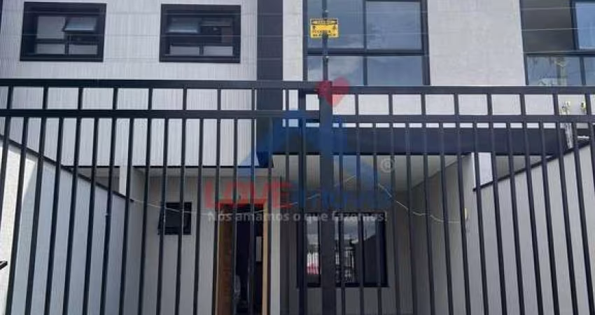 Sobrado à venda no bairro Cajuru - Curitiba/PR