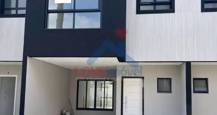 Sobrado à venda no bairro Cajuru - Curitiba/PR