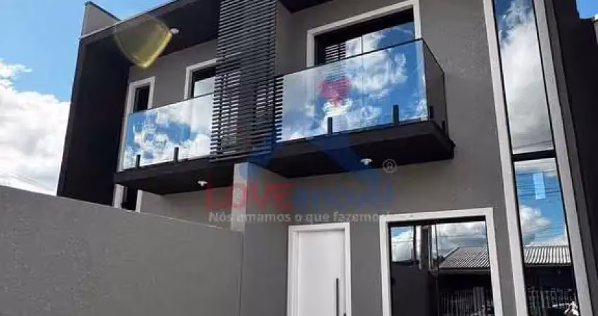 Sobrado à venda no sítio cercado – 84,50m² de conforto e acabamento impecável!