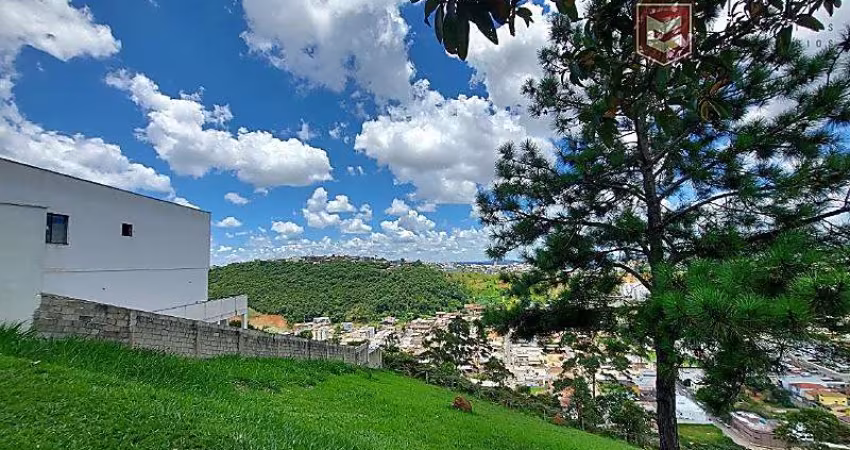 Terreno com 650 m² no Spina Ville.