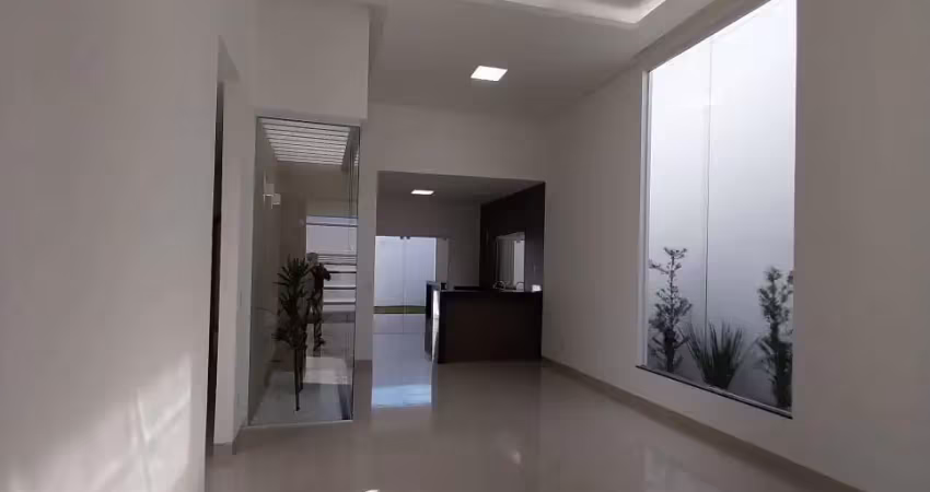 linda casa nova Zona sul Jardim Veneza