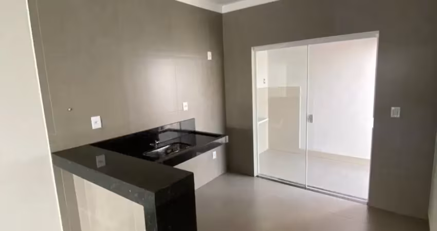 Linda casa nova 2 quartos, porcelanato, shopping park uberlandia mg