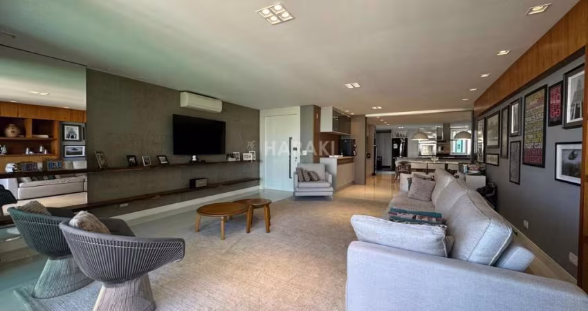 Apartamento para Venda em Maringá, Zona 04, 4 dormitórios, 3 suítes, 5 banheiros, 4 vagas