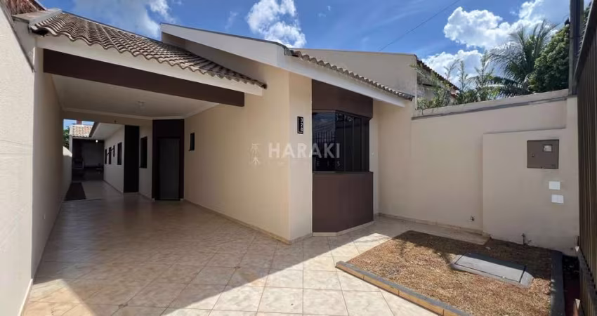 Casa para Venda em Maringá, Jardim Diamante, 3 dormitórios, 1 suíte, 2 banheiros, 2 vagas